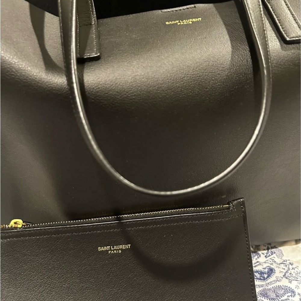 Saint Laurent Elegant Black Tote and Wallet - Picture 3 of 8